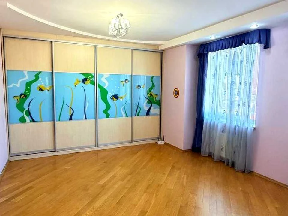 Квартира. Київ, В'ячеслава Чорновола вул.
