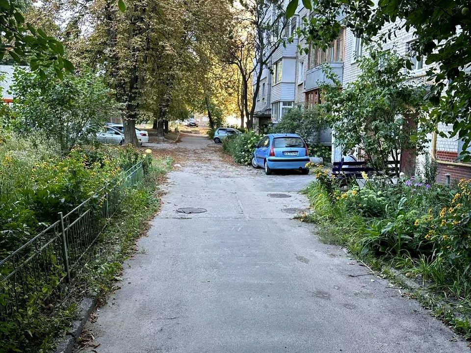 Квартира. Київ, Сергія Берегового вул.