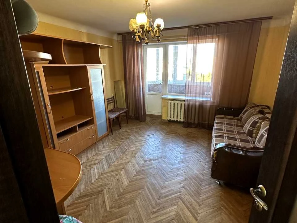 Квартира. Київ, Сергія Берегового вул.