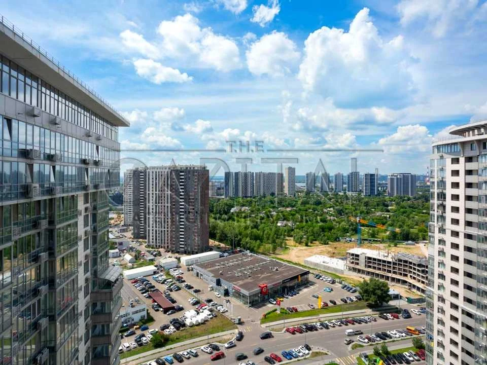 Квартира. Київ, Дніпровська набережна вул.