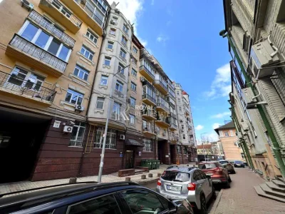 Квартира. Київ, Ярославський пров.