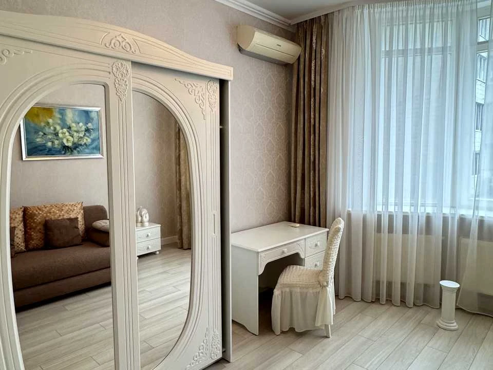 Квартира. Київ, Лабораторний пров.