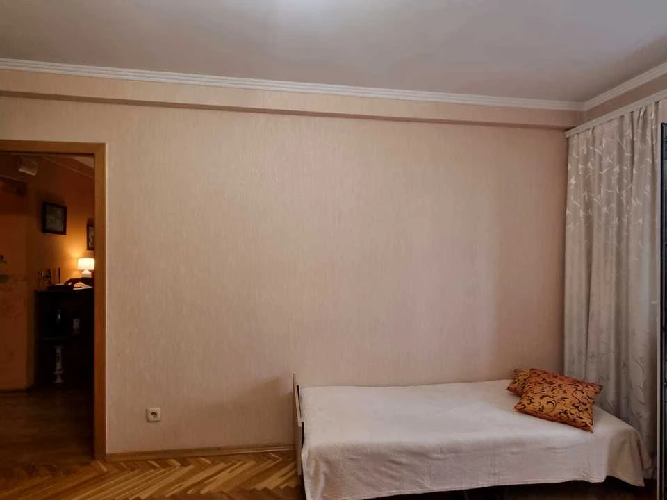 Квартира. Київ, Мілютенка вул.