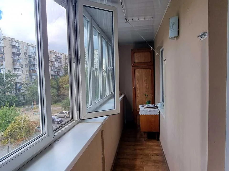 Квартира. Київ, Мілютенка вул.