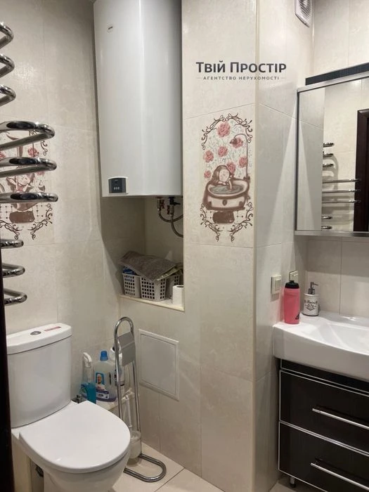 Sale of a three-room apartment without commission for the buyer