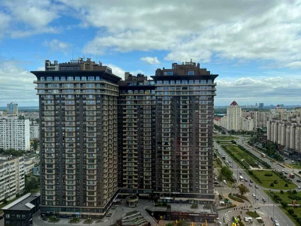 Квартира. Київ, Левка Лук'яненка вул.
