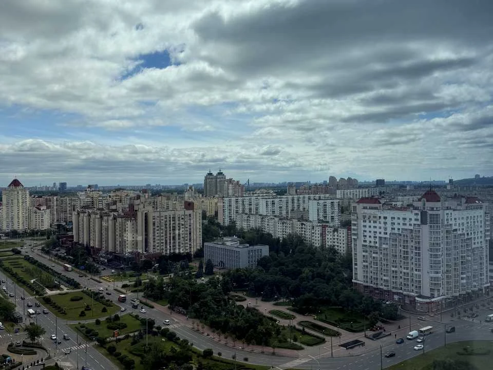 Квартира. Київ, Левка Лук'яненка вул.