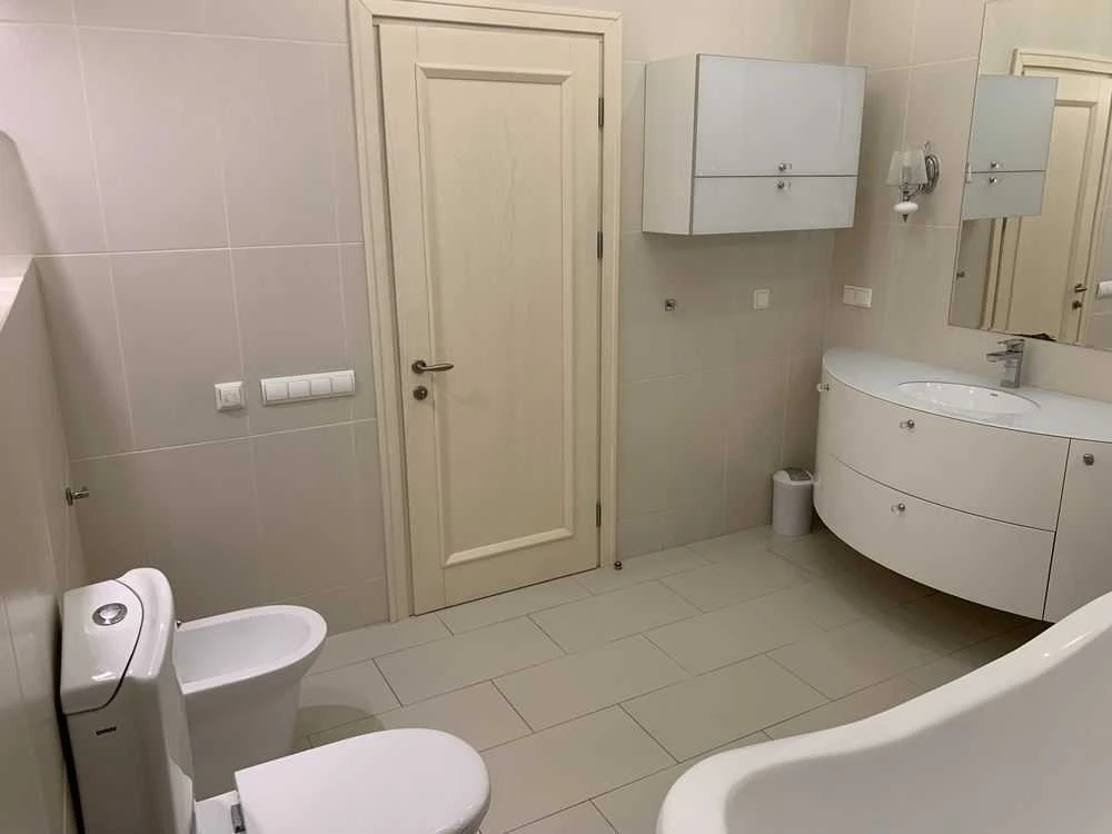 Оренда 3-кімнатної квартири 140 м², Юрія Клена вул., Іллєнка