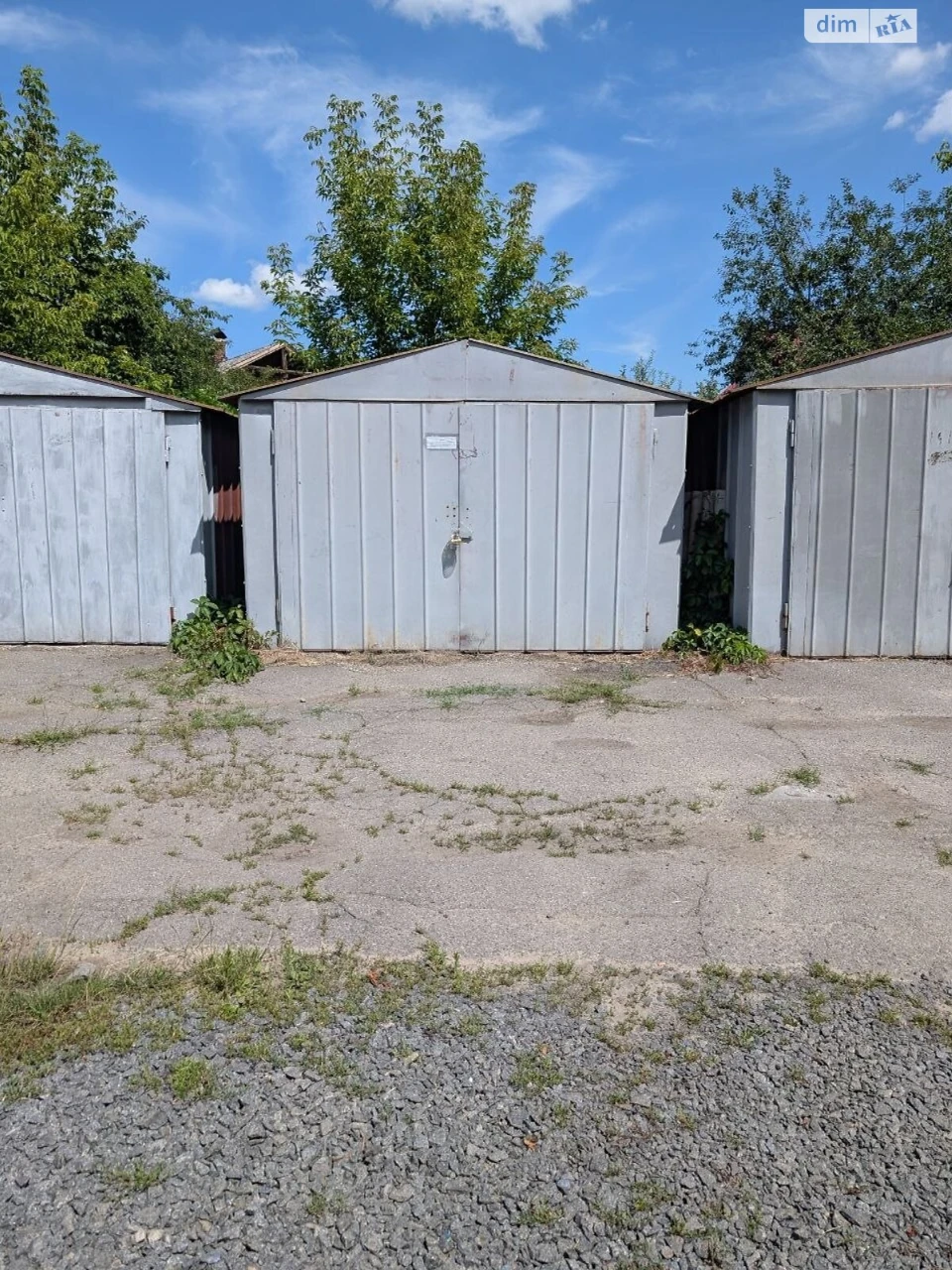 For sale Detached garage Zamostya