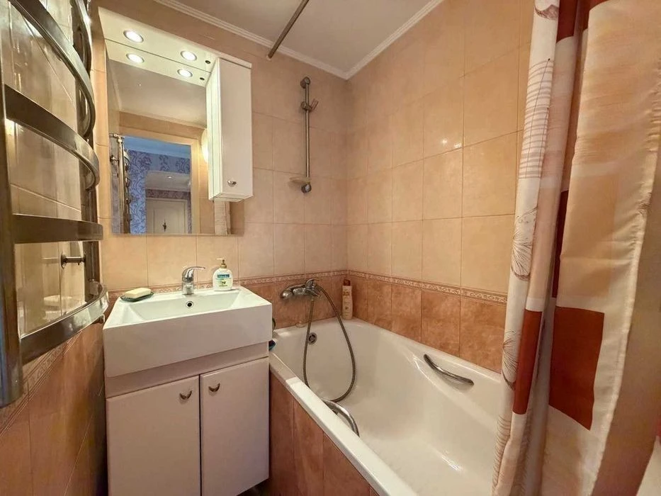 KPI 2 min. Bohdana Havrylyshyna St. (Vanda Vasilevska St.), bu.
