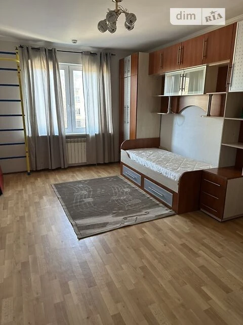 Довготривала оренда 3к квартири на вул. Інженера Бородіна 6А