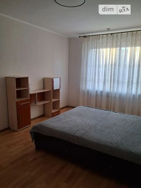 Довготривала оренда 3к квартири на вул. Інженера Бородіна 6А