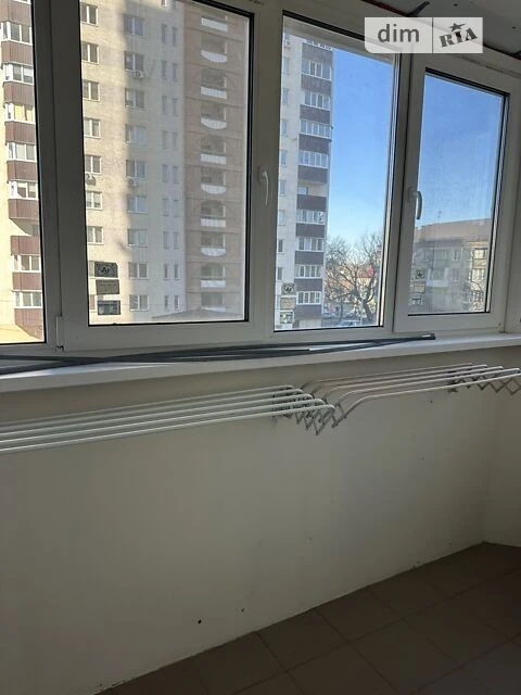 Довготривала оренда 3к квартири на вул. Інженера Бородіна 6А