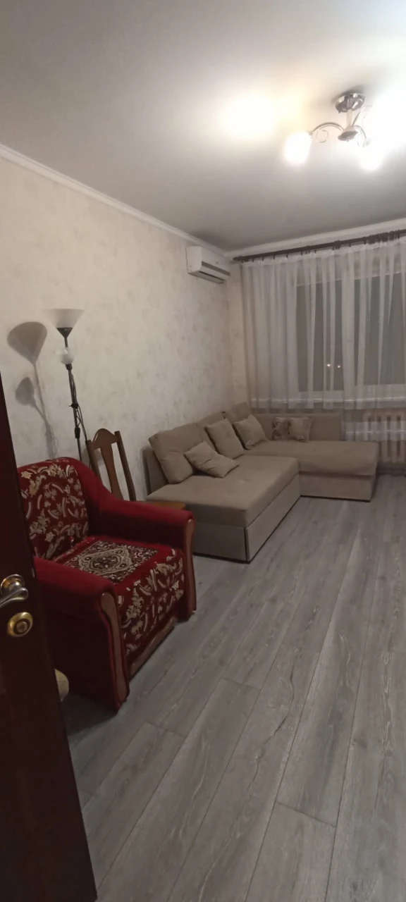 Аренда 1-комнатной квартиры 38 м², Николая Закревского ул.,