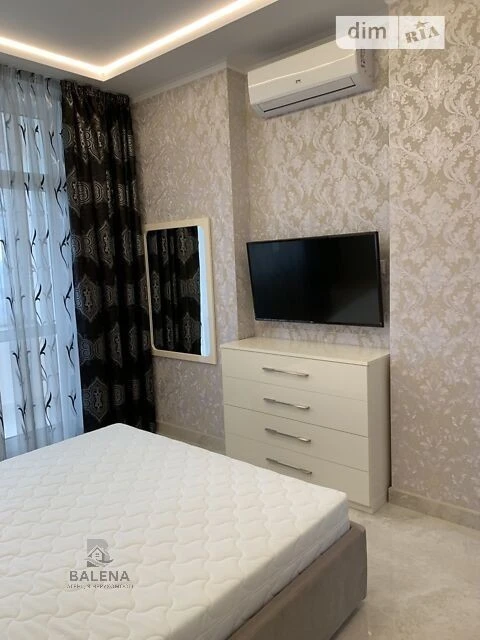 Довготривала оренда 1к квартири на вул. Саксаганського 37К •