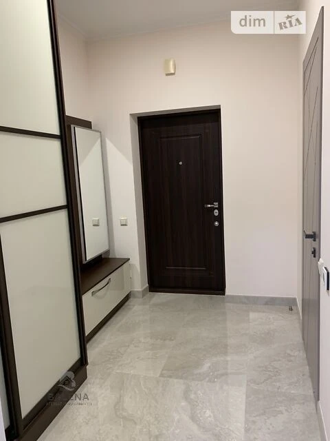 Довготривала оренда 1к квартири на вул. Саксаганського 37К •