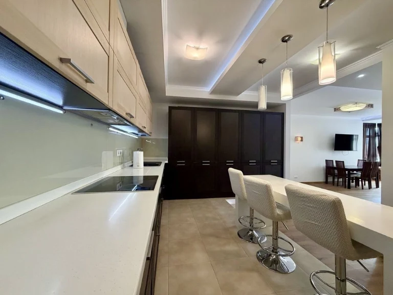 Без комісії Оренда 3-к квартири 140 м² у ЖК Carnegie Tower,