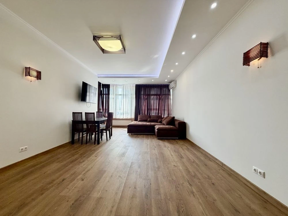 Без комісії Оренда 3-к квартири 140 м² у ЖК Carnegie Tower,