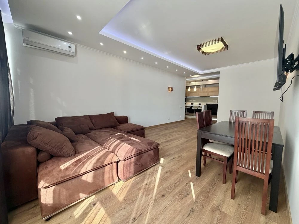Без комісії Оренда 3-к квартири 140 м² у ЖК Carnegie Tower,