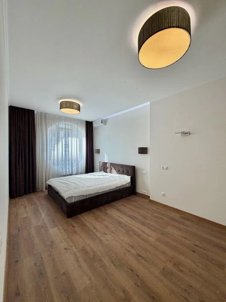 Без комісії Оренда 3-к квартири 140 м² у ЖК Carnegie Tower,