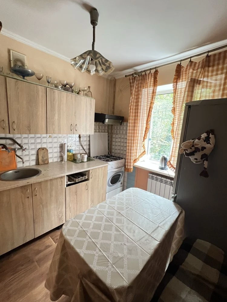 Здам 1-ну квартиру 11000