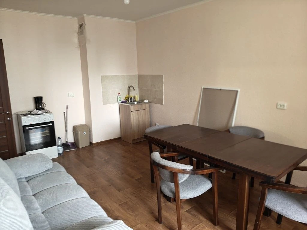 2-кімнатна квартира 72 м², ЖК Вудсторія, 6 поверх, метро Чер