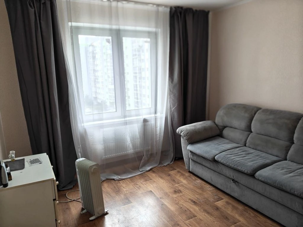 2-кімнатна квартира 72 м², ЖК Вудсторія, 6 поверх, метро Чер