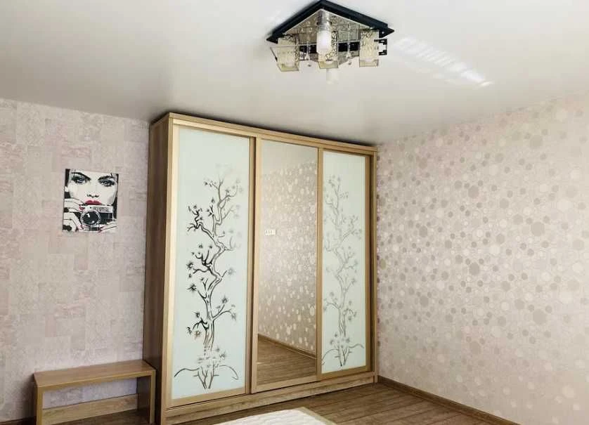 Продаж 2 кімн.квартири з ремонтом на Митниці