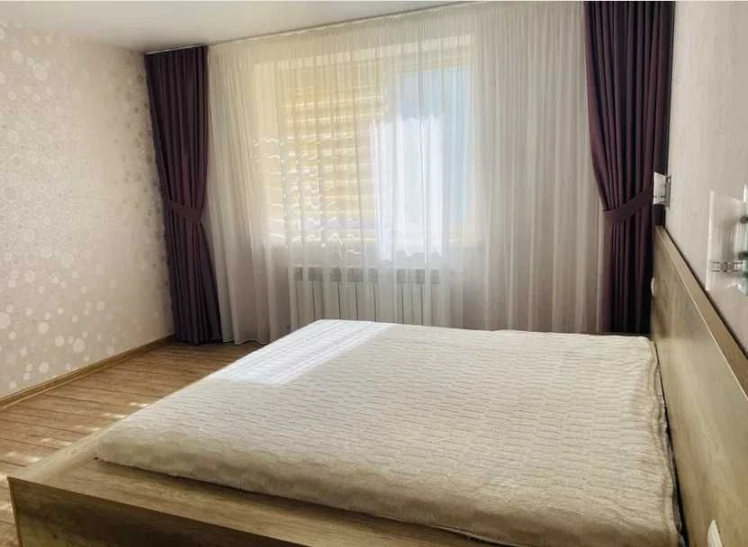 Продаж 2 кімн.квартири з ремонтом на Митниці