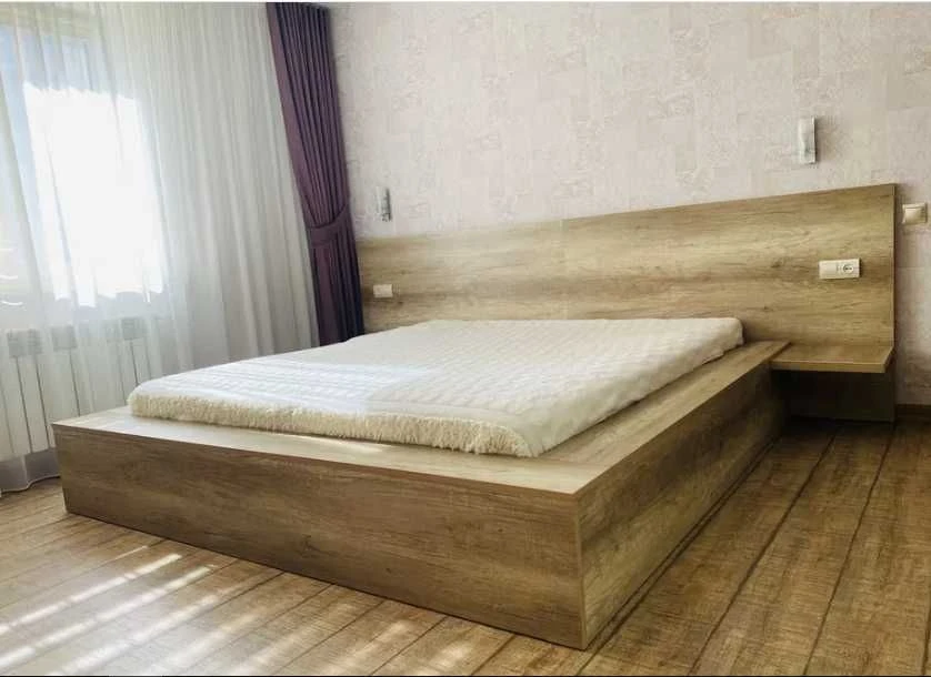 Продаж 2 кімн.квартири з ремонтом на Митниці