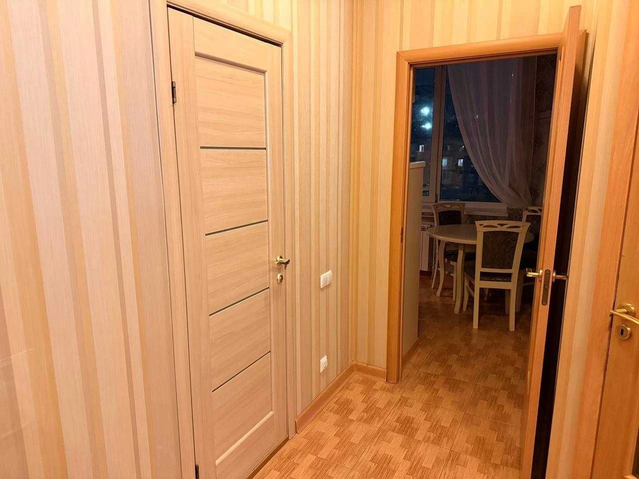Простора 2к по бульв. Міхновського 7, м. Либідська (5хв), м.
