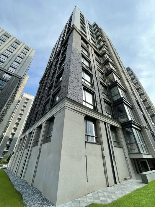 I will sell 70 m2 residential complex Geneva Geneve Center K 12 Mozart Loft IQ Marsh