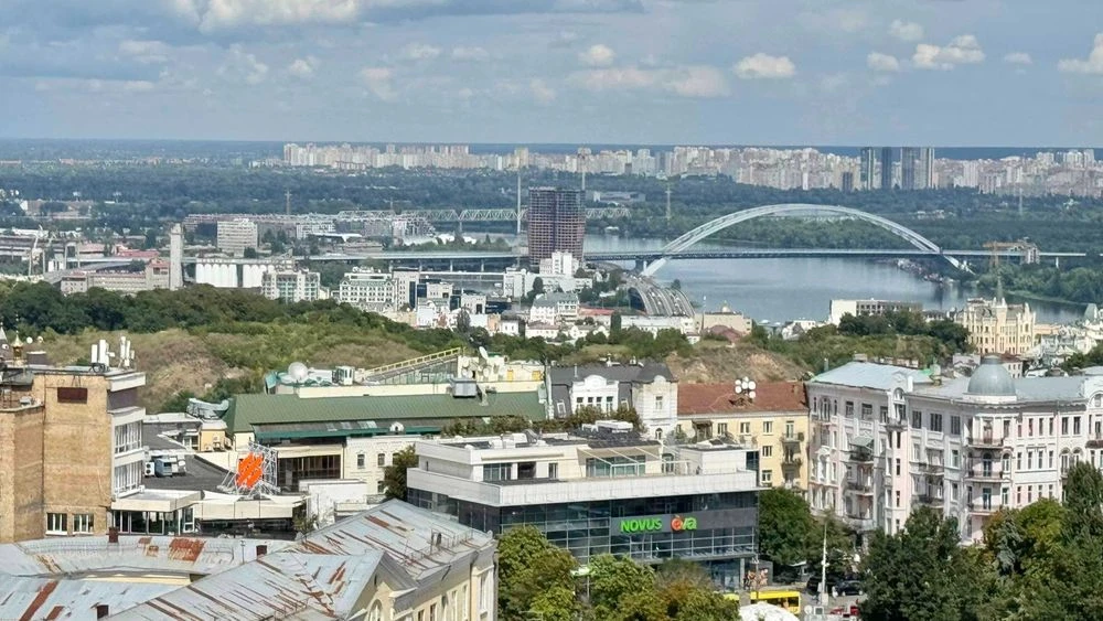 Без% можливо безготівку Фото реал 5к. підземпаркінг. Центр.