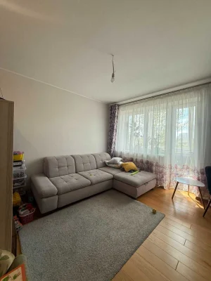 Продаю 2 кімнатну квартиру 72,4 м.кв. по вул. Дж.Вашингтона