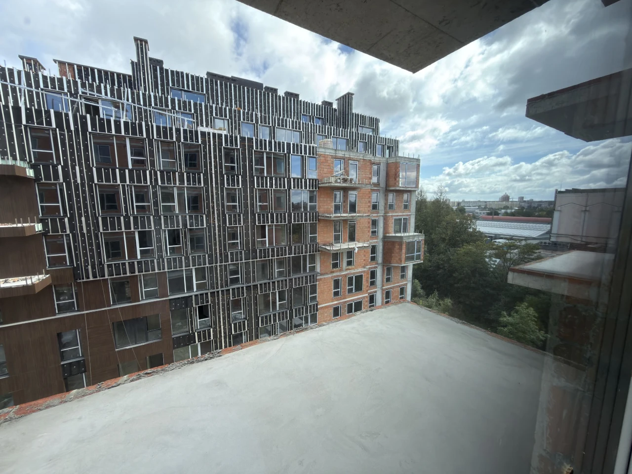 Продаж 1-кім. квартири 43 м² у ЖК бізнес-класу N69 без коміс