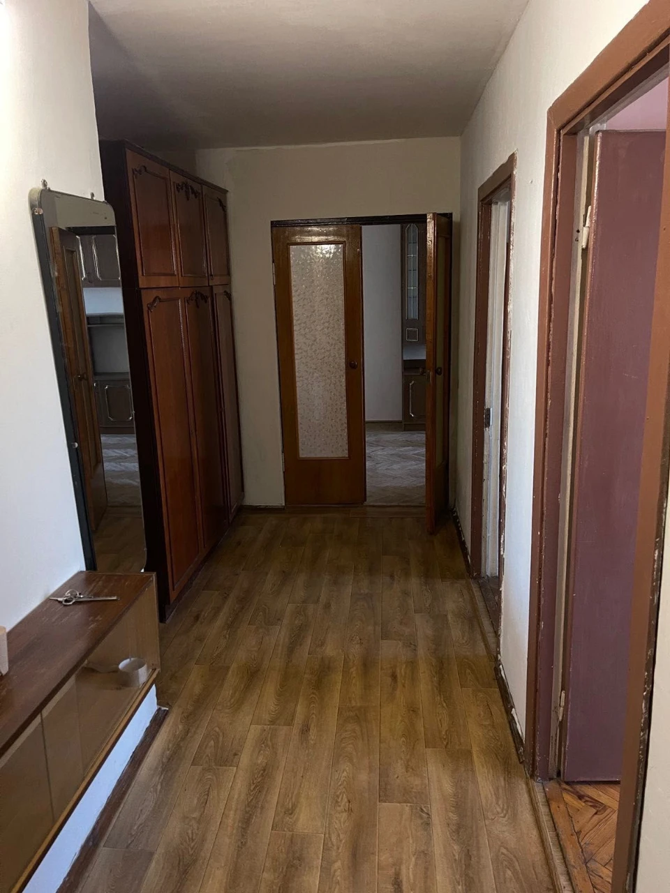 Продаж 3 кім . В.Великого ( МакДональс)