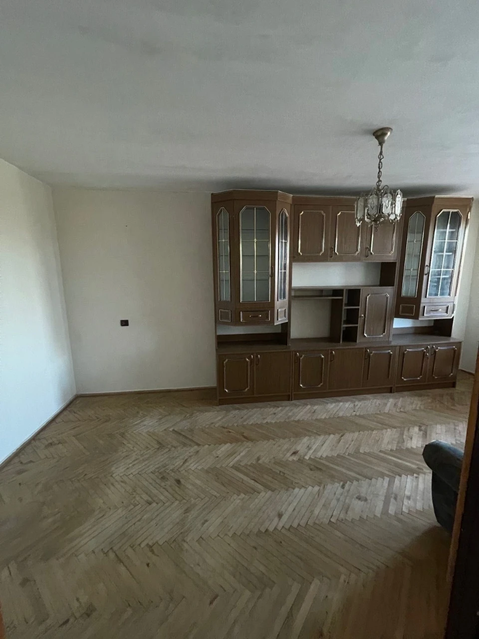 Продаж 3 кім . В.Великого ( МакДональс)