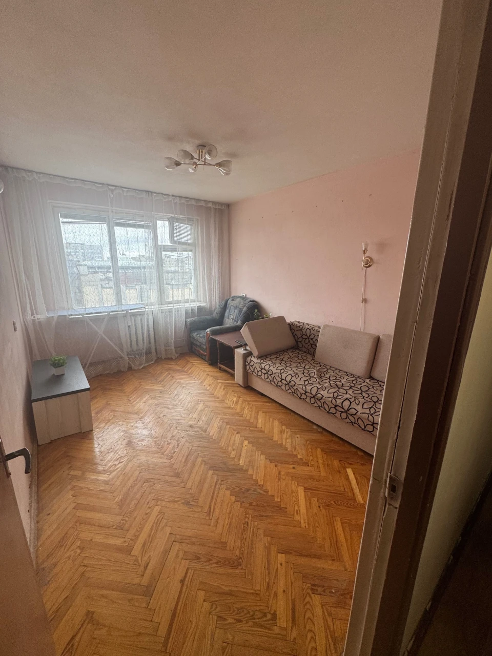 Продаж 3 кім . В.Великого ( МакДональс)