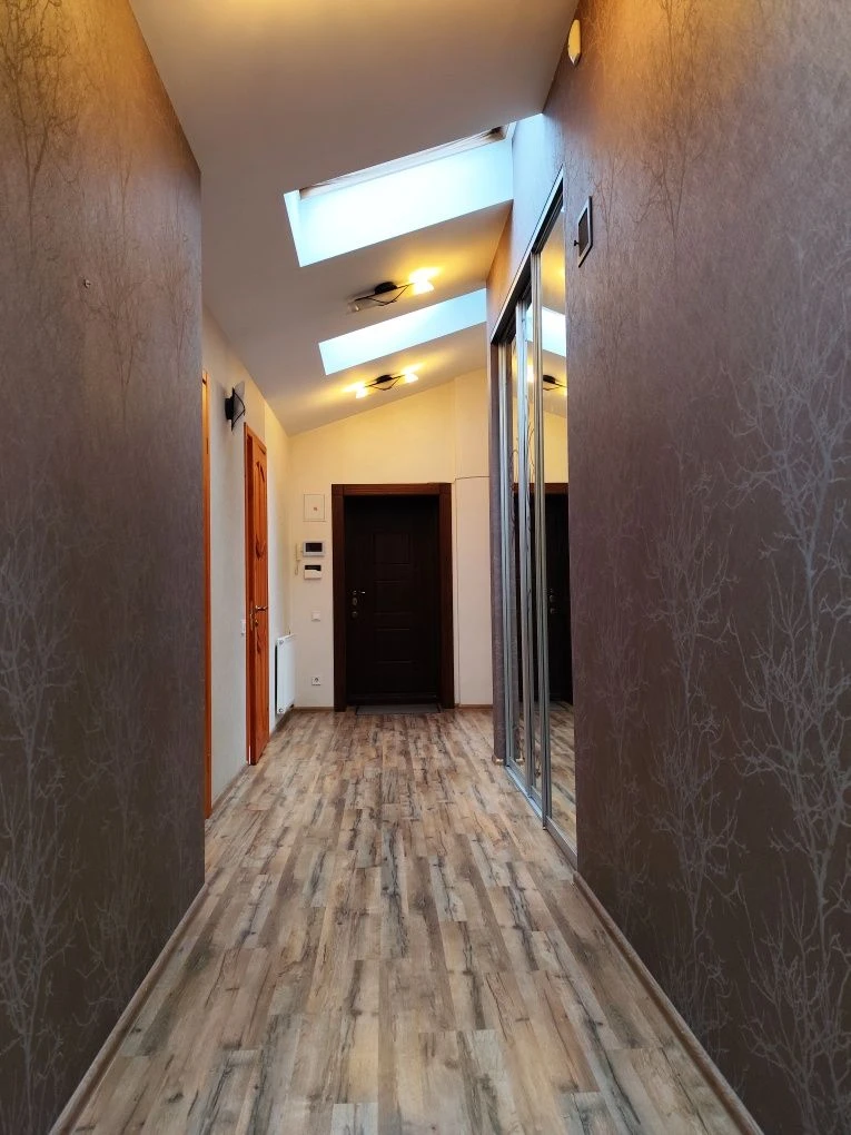 Продаж 3 кімнатної квартири 116 м2 вул. Івана Франка  біля С