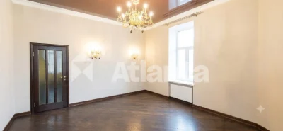 Продається приміщення загальною площею - 236,1м² в Центрі Ль