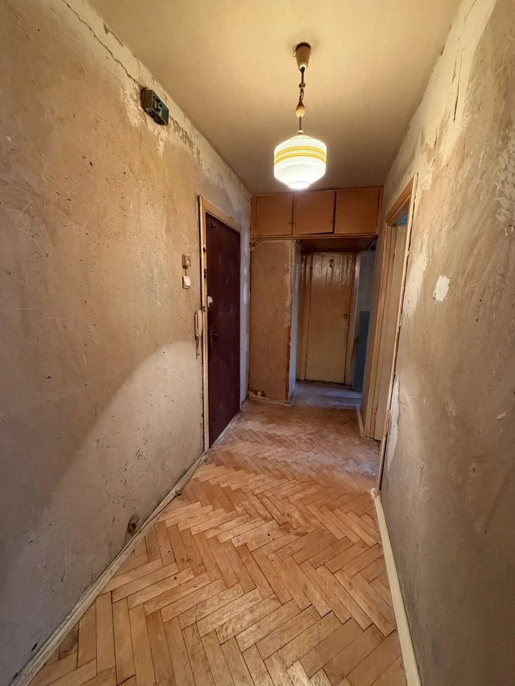 Продаж 2 кім  квартири вул. Чукаріна