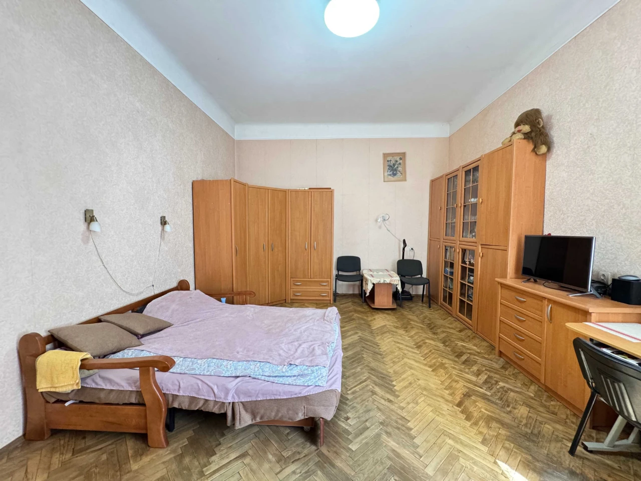 Продаж 2 кімнатної квартири у центрі Львова по вул. Ярослава