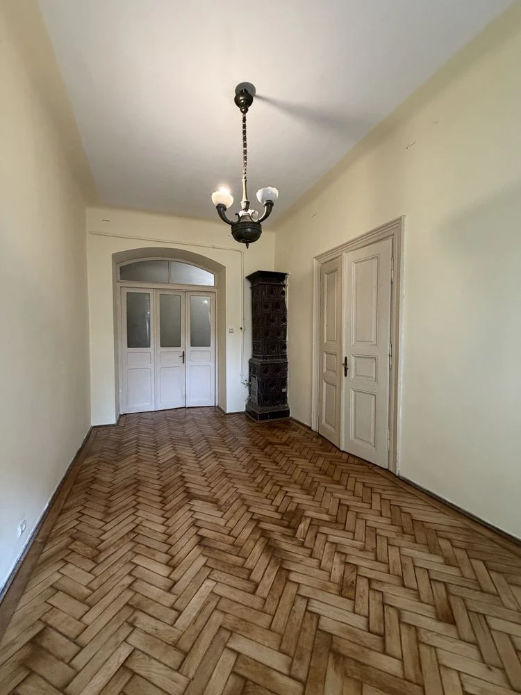 Продаж ! квартира 64 м  р-н Політехнічного вул.Степана Банде