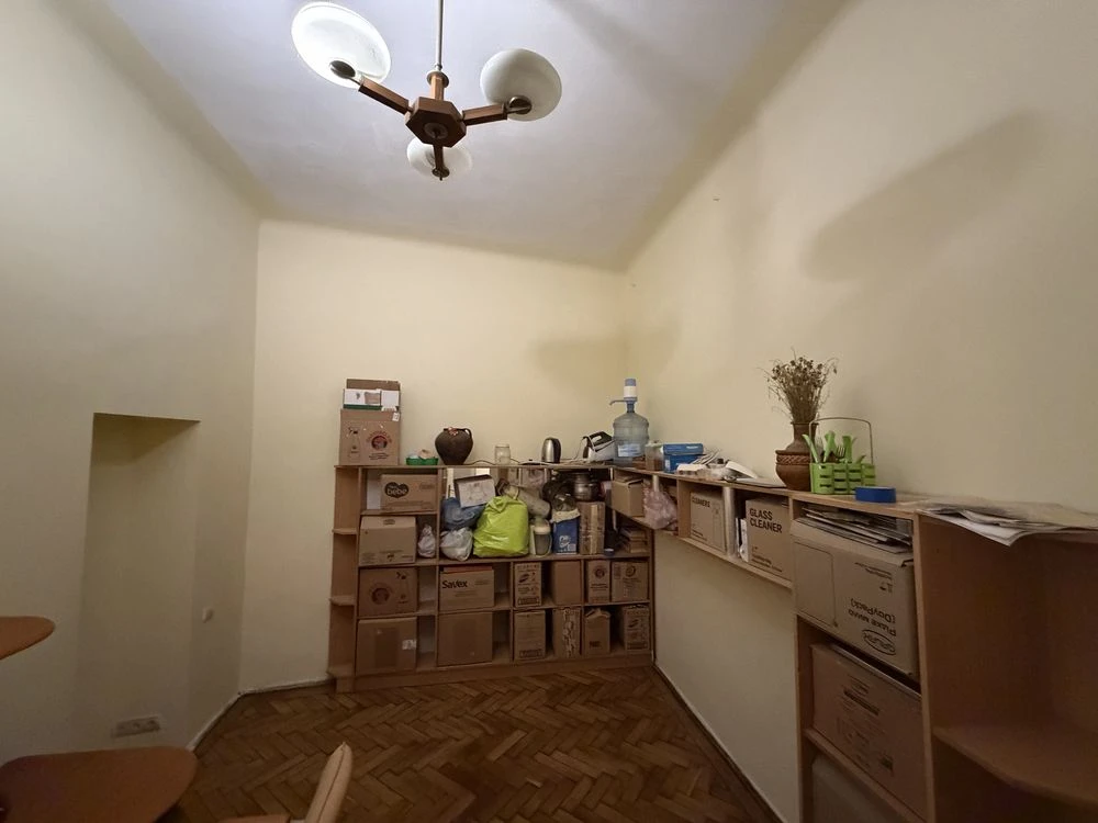 Продаж ! квартира 64 м  р-н Політехнічного вул.Степана Банде