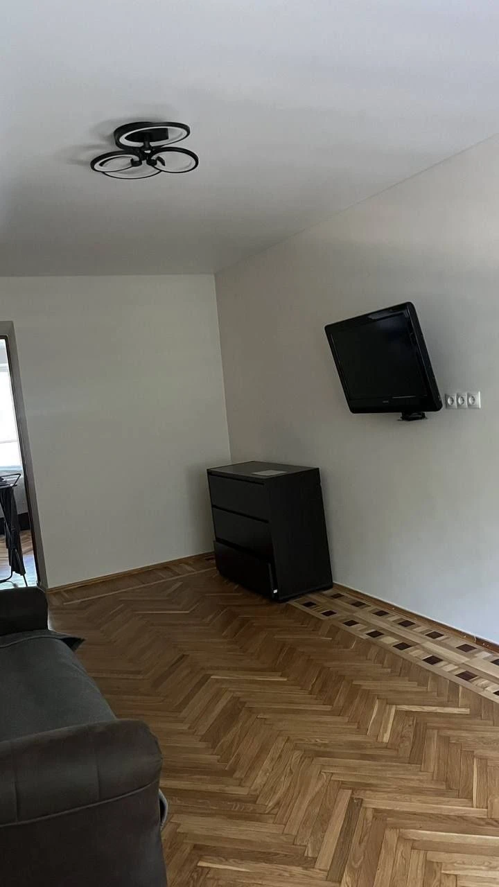 Продаж 2к квартири з ремонтом по вул. Городоцькій