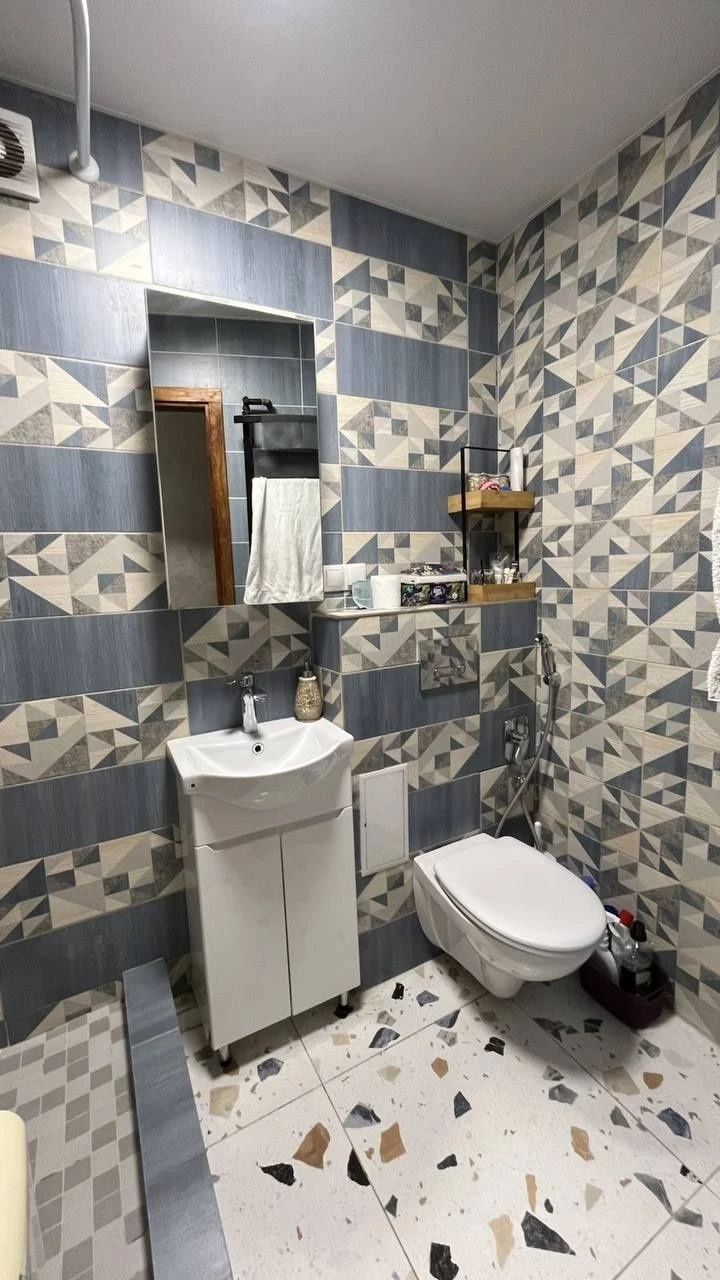 Продаж 2к квартири з ремонтом по вул. Городоцькій