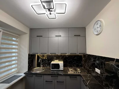 Продаж 2-кімнатної квартири, цегла, вул. Городоцька