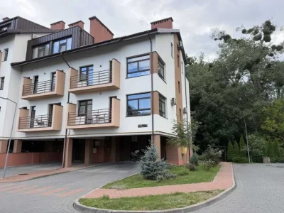 Продаж дворівневої квартири у котеджному містечку «Паркове»,
