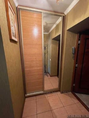 Продаж 1-кімнатної квартири по вул.Кошиця
