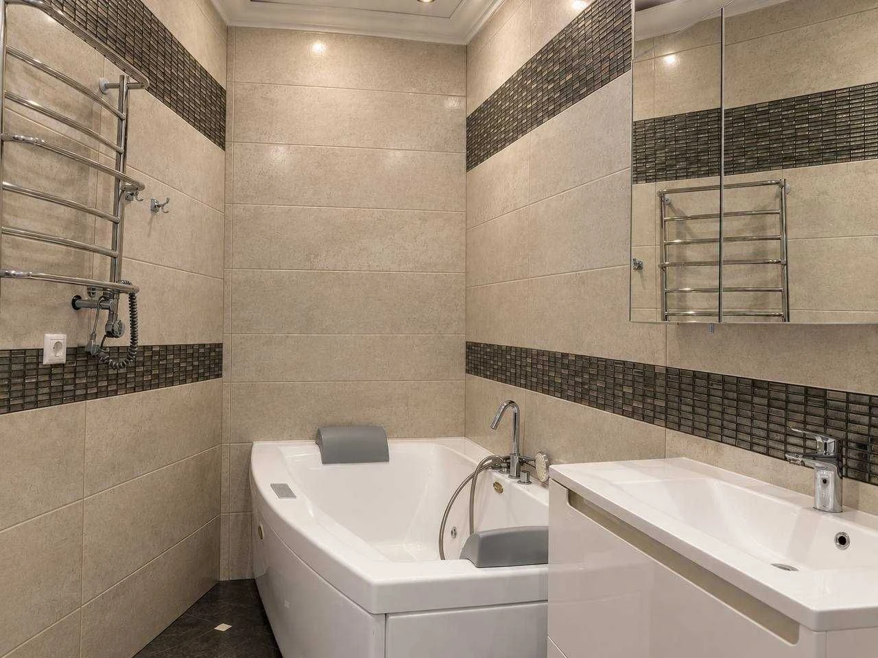 Продаж VIP квартири з джакузі, 116м² в Центрі Міста | вул І.